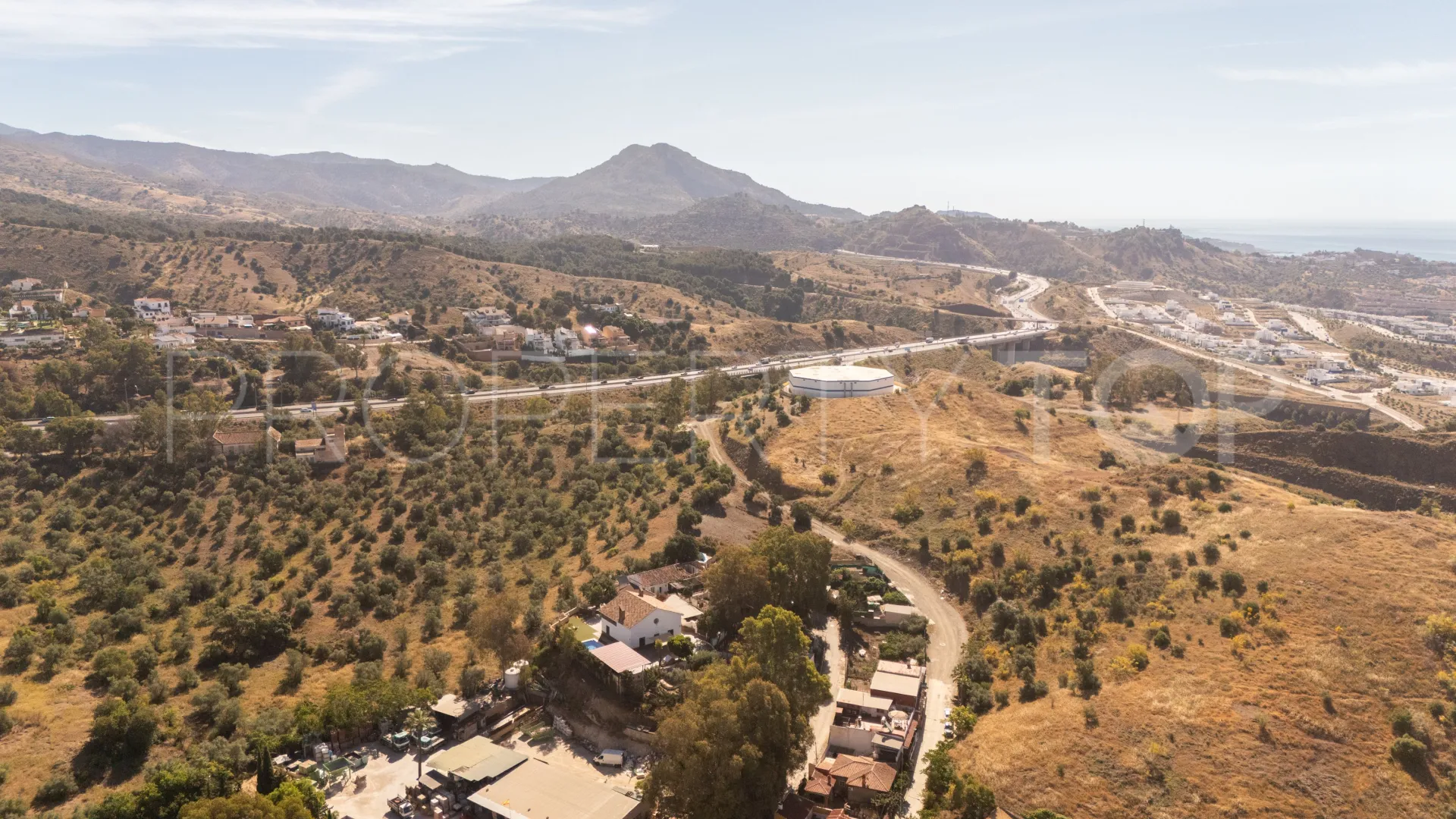 Buy house in Malaga - Este