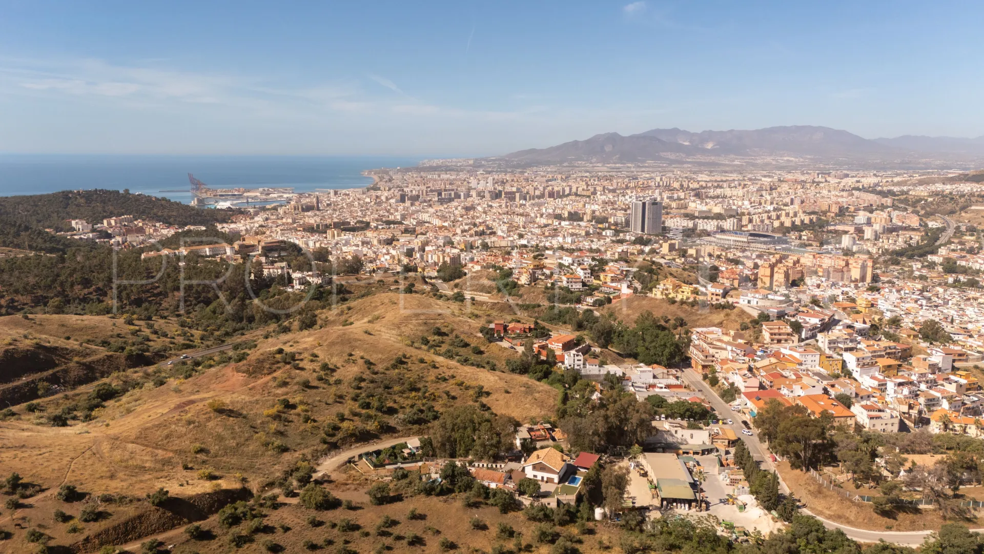 Buy house in Malaga - Este