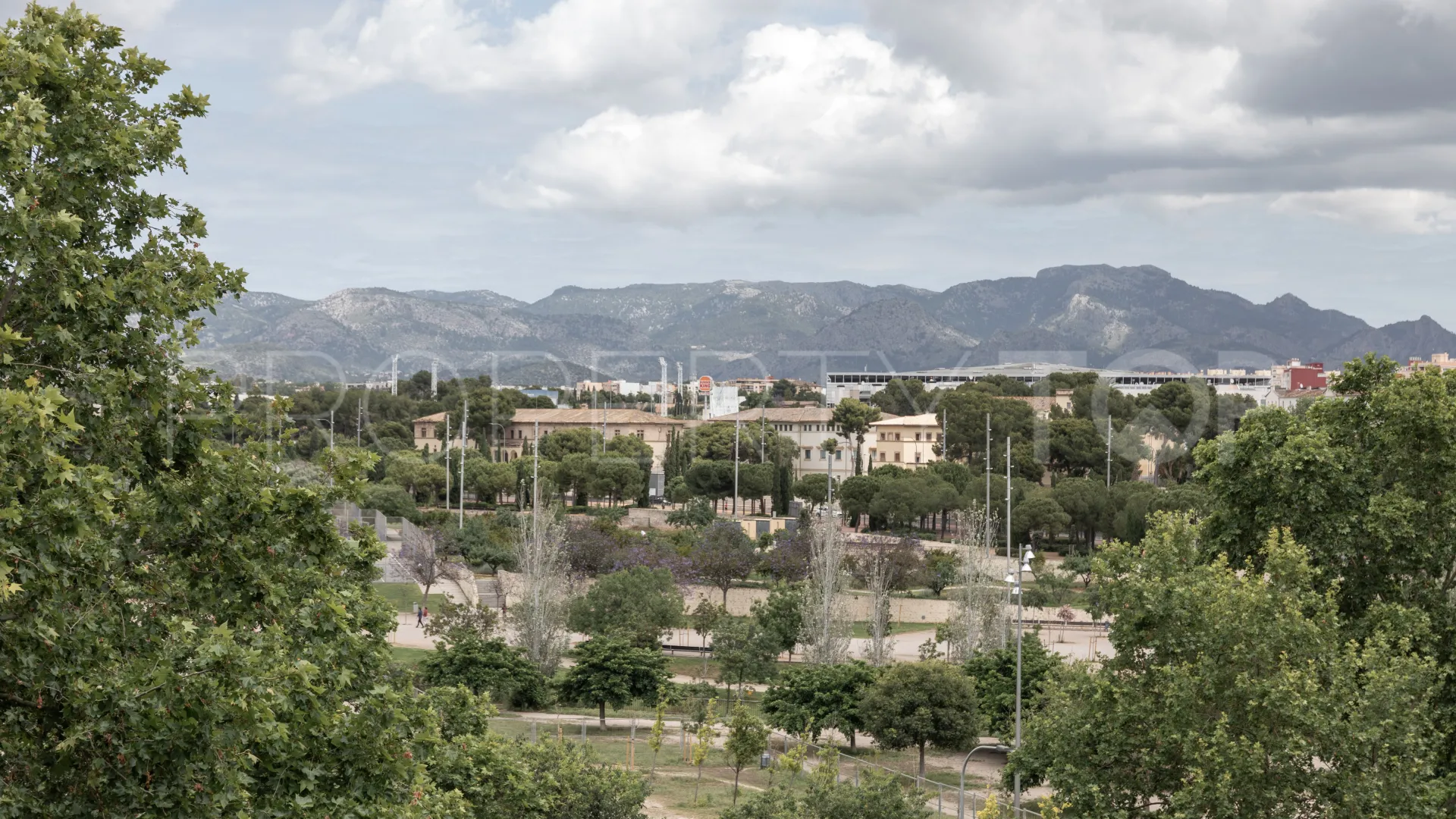 Apartment for sale in Camp d'en Serralta with 3 bedrooms