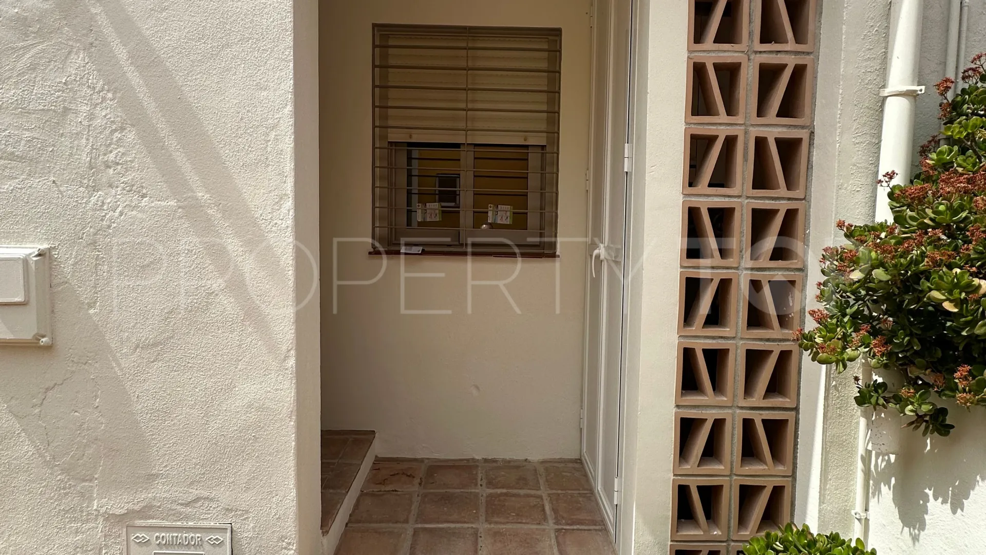 For sale house in Malaga - Este with 4 bedrooms
