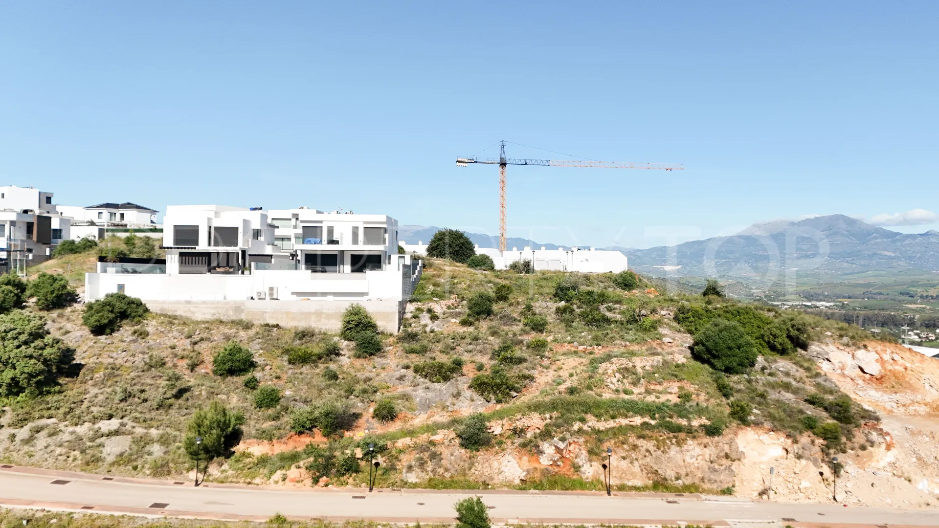 Plot for sale in Coin