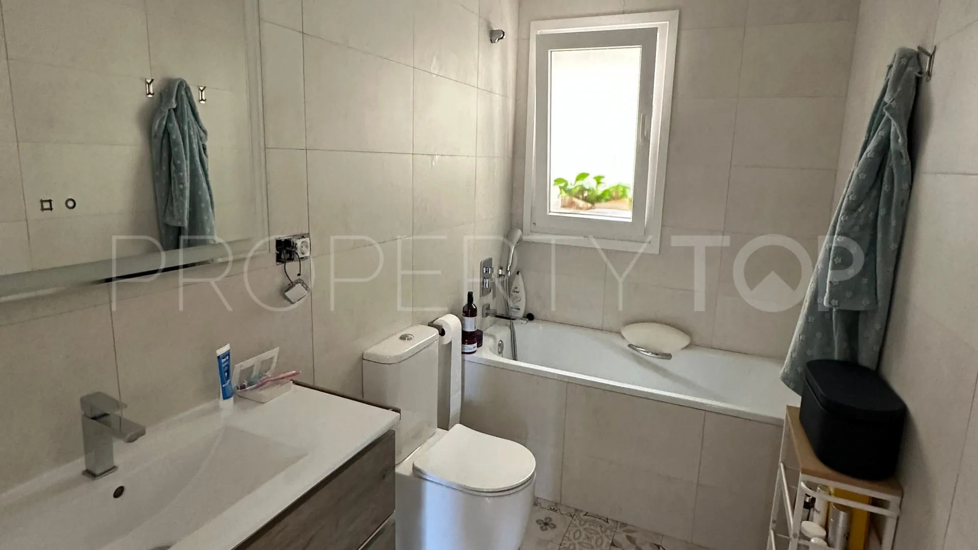 Buy apartment in Malaga