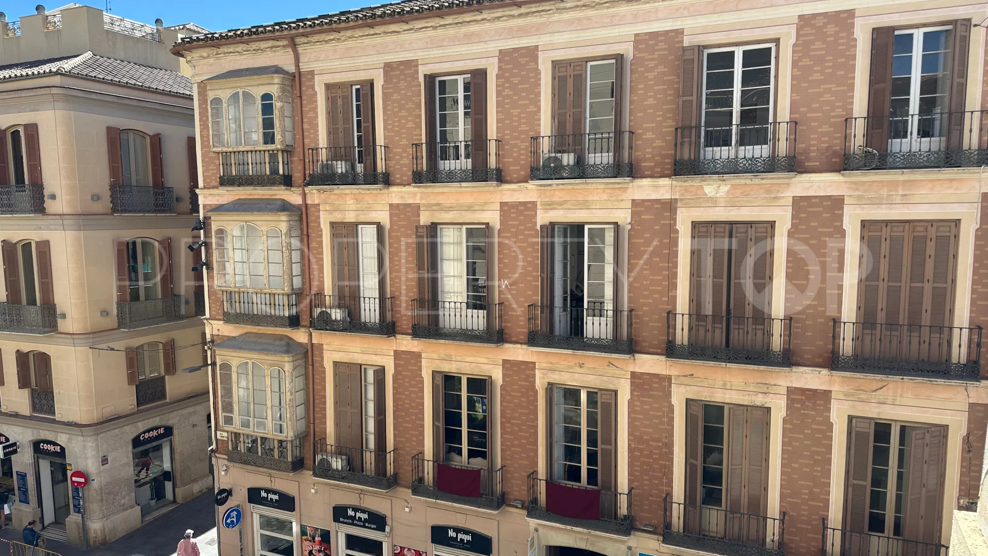 Buy apartment in Malaga
