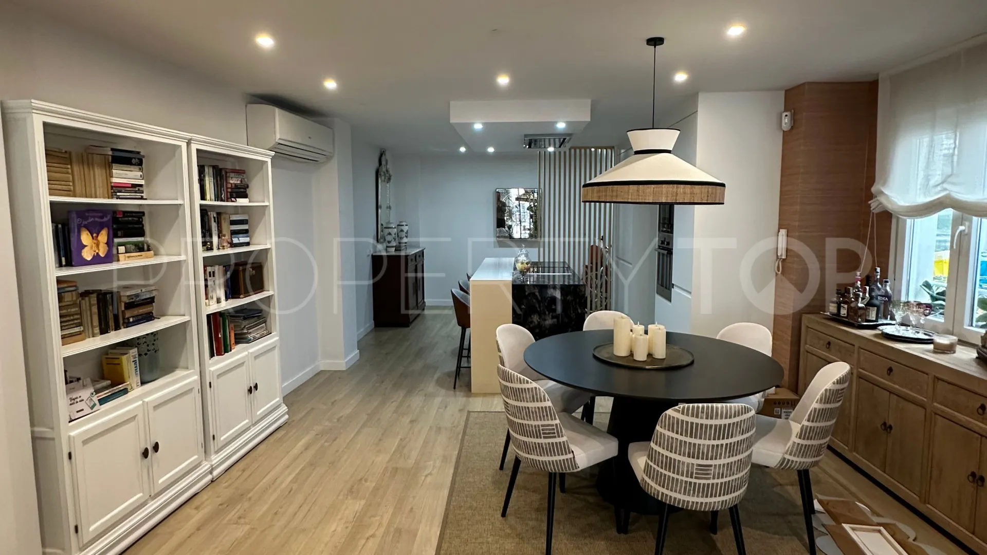 Buy apartment in Malaga