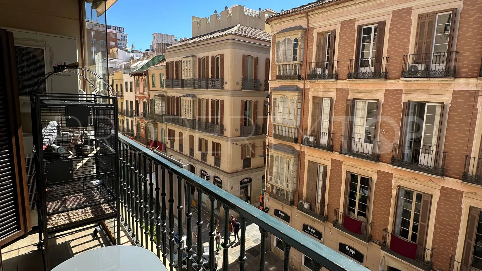 Buy apartment in Malaga