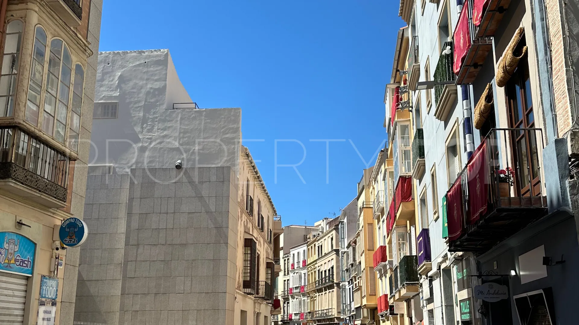 Buy apartment in Malaga