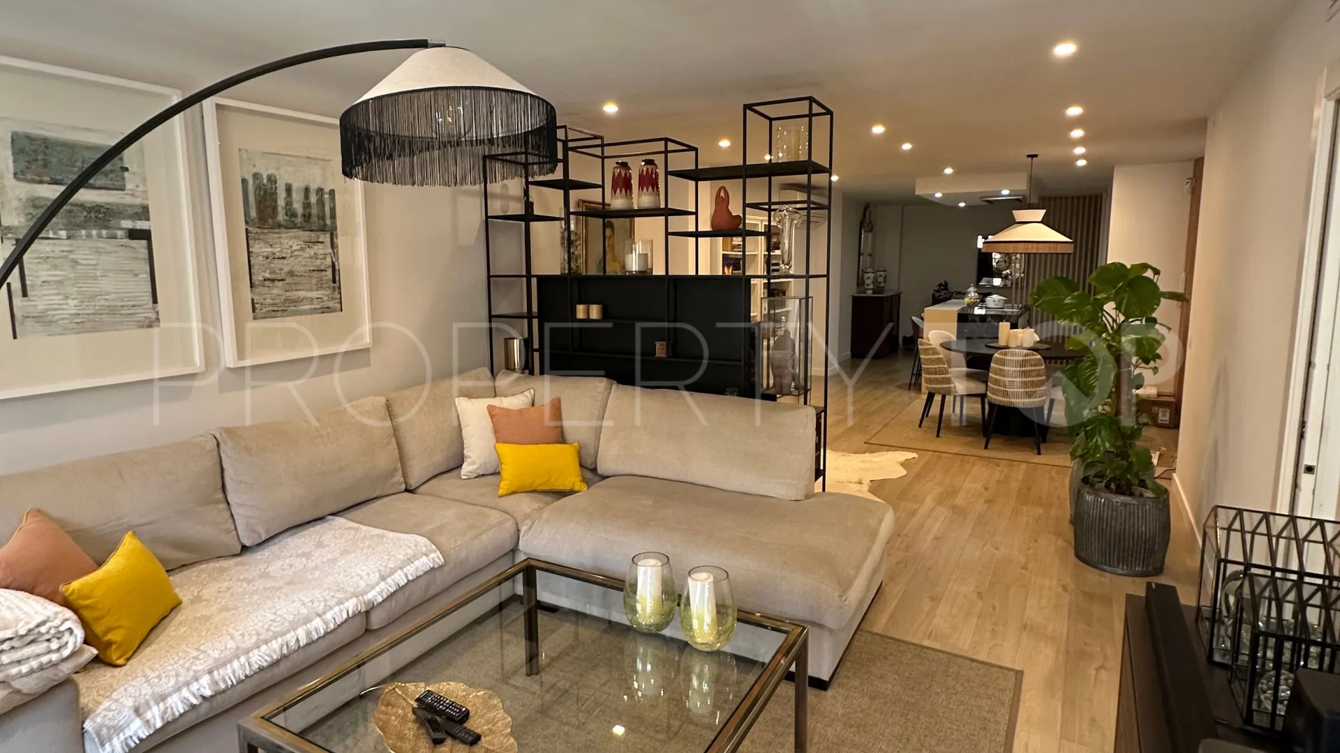 Buy apartment in Malaga