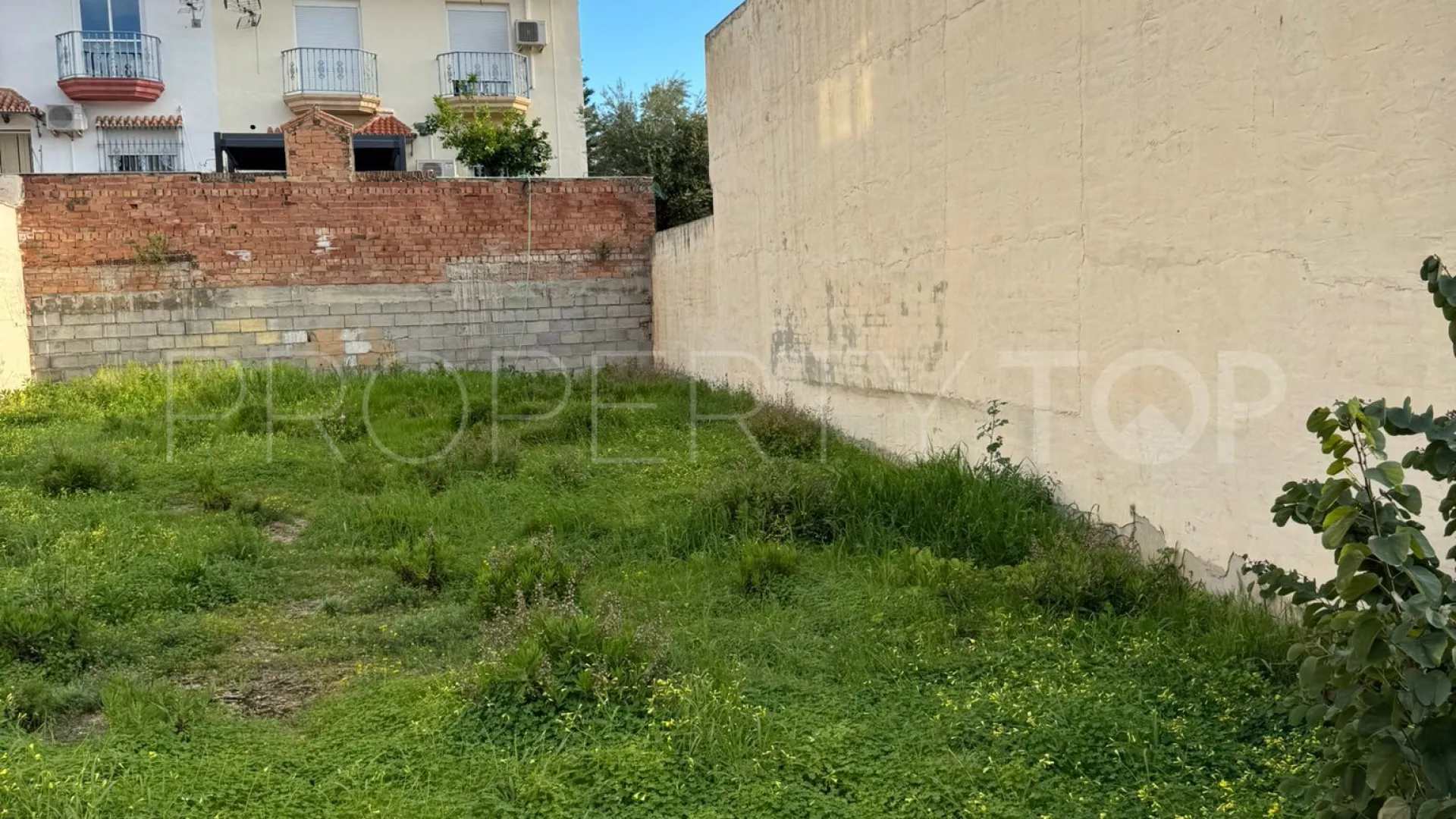 Plot for sale in Los Pacos