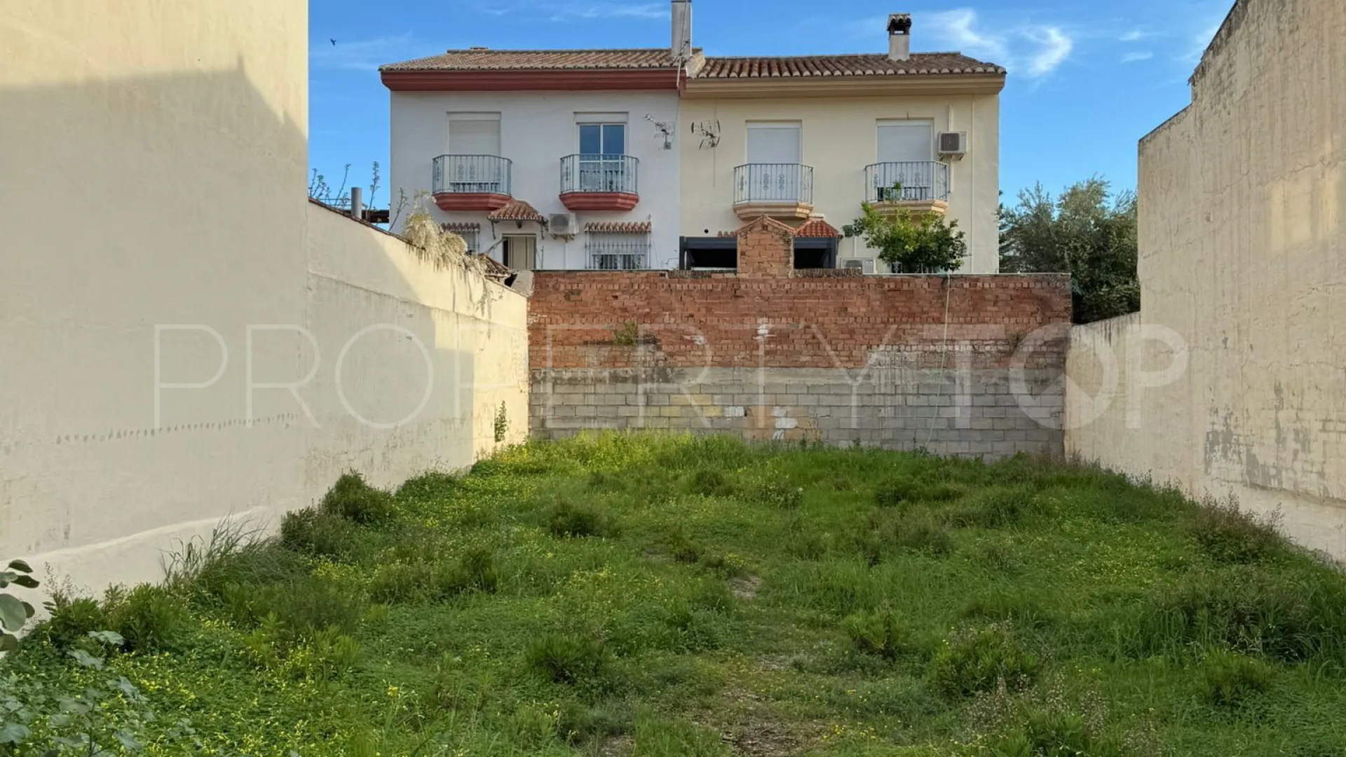 Plot for sale in Los Pacos