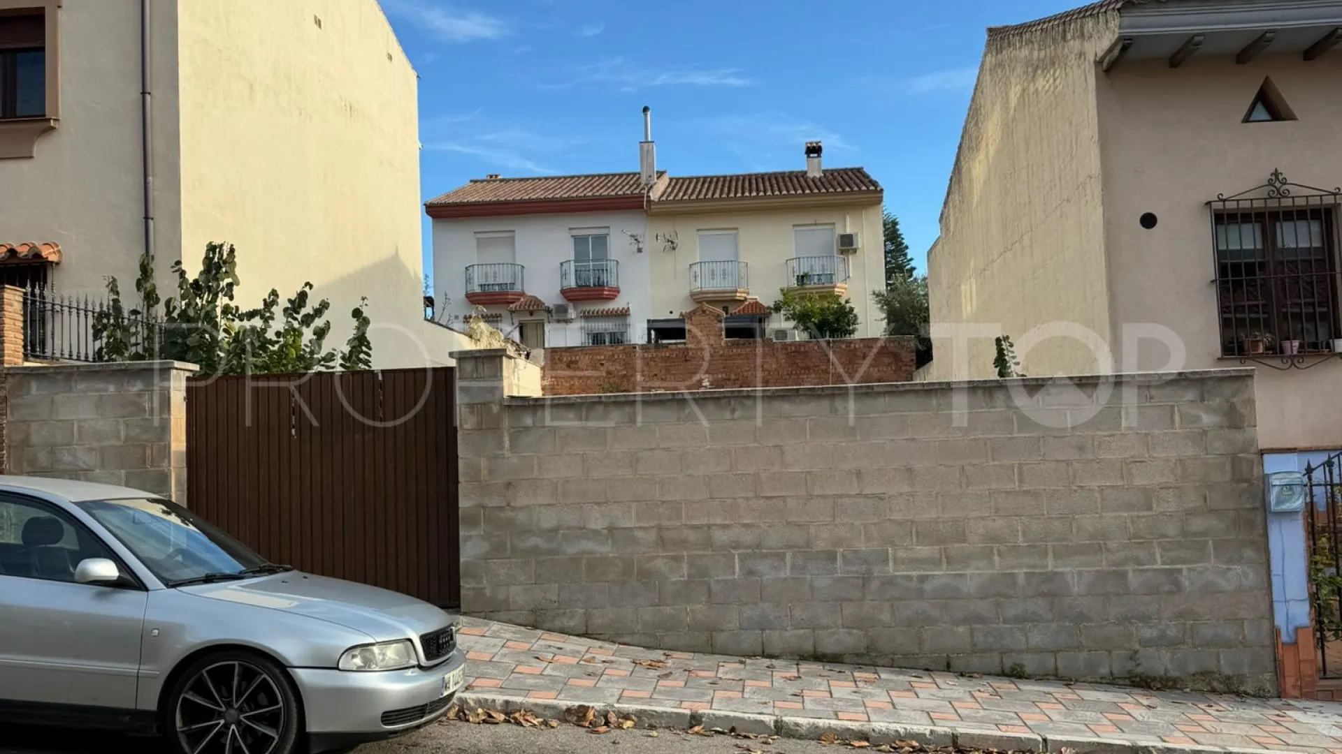 Plot for sale in Los Pacos