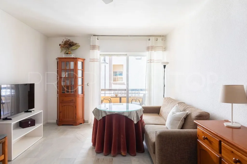 Se vende apartamento con 2 dormitorios en Fuengirola Puerto