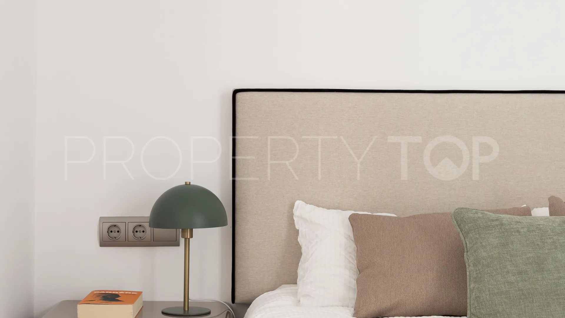 Apartamento con 2 dormitorios en venta en Malaga