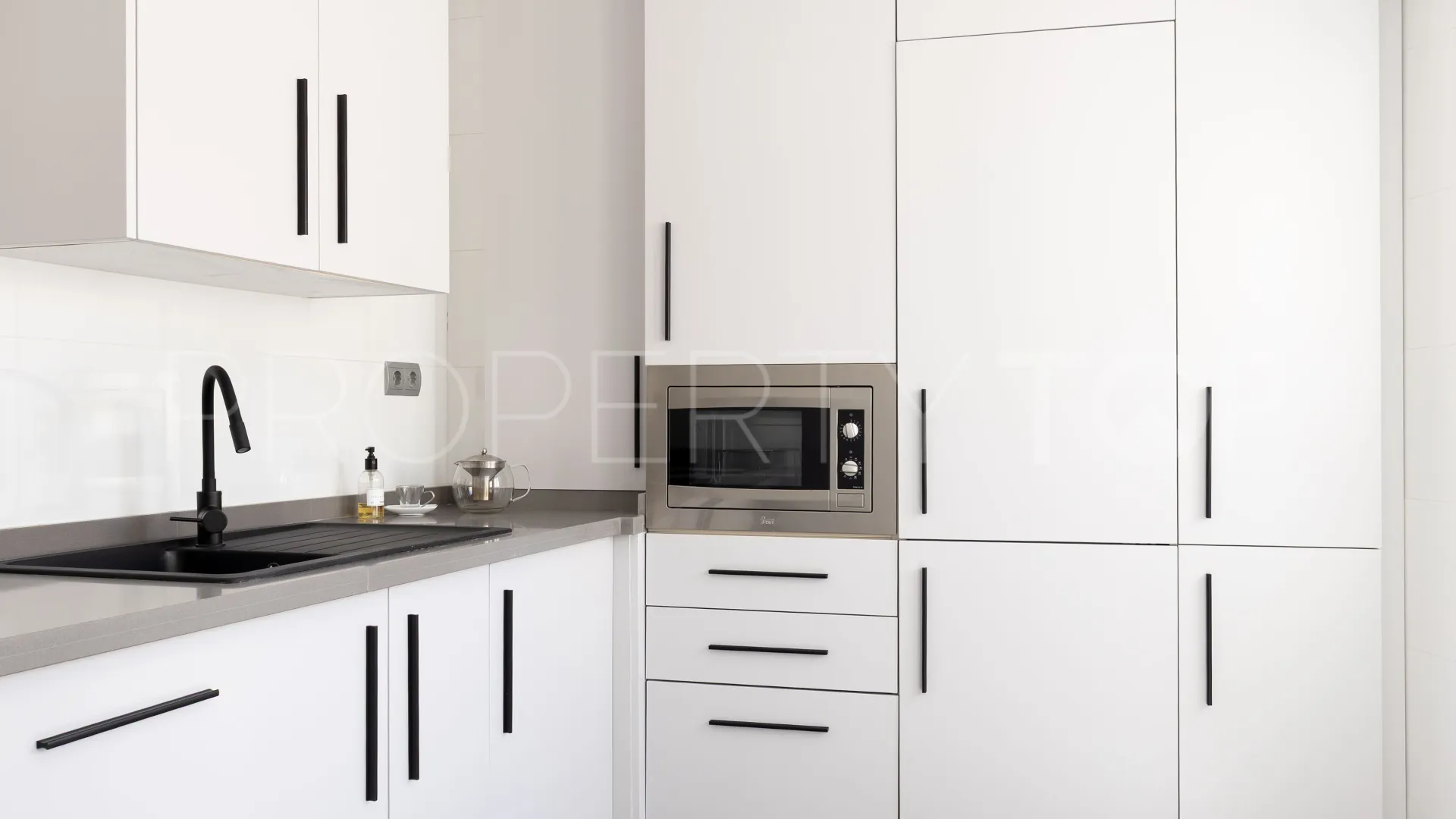 Apartamento con 2 dormitorios en venta en Malaga