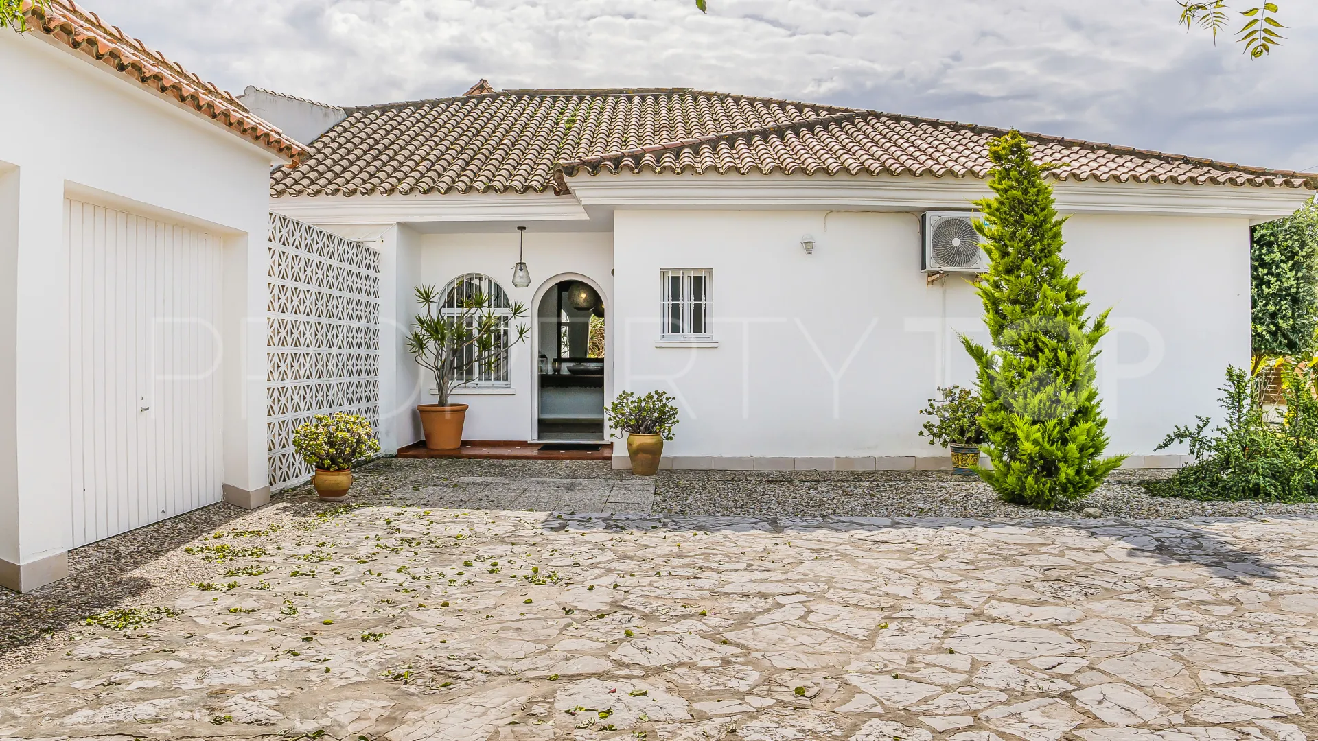 Los Caños de Meca, finca con 6 dormitorios en venta