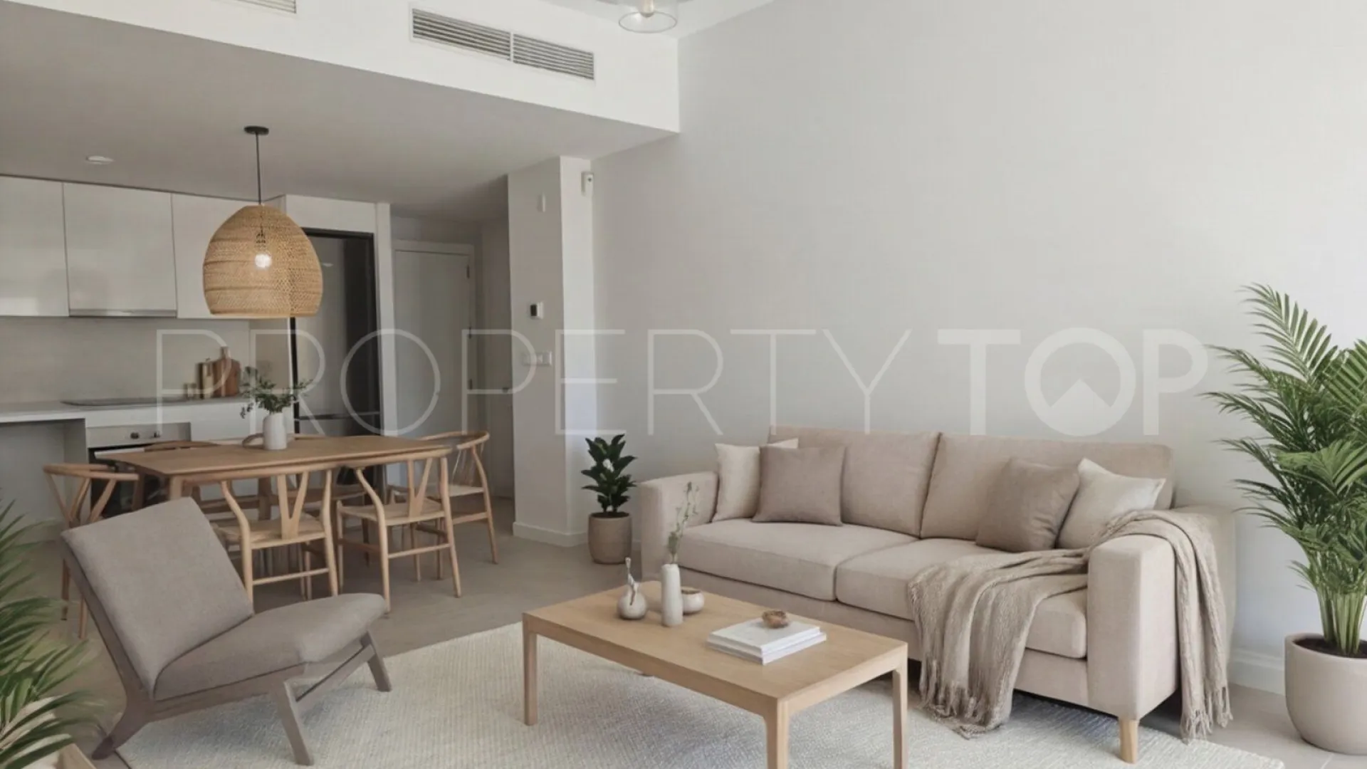 For sale 2 bedrooms ground floor apartment in Estepona East