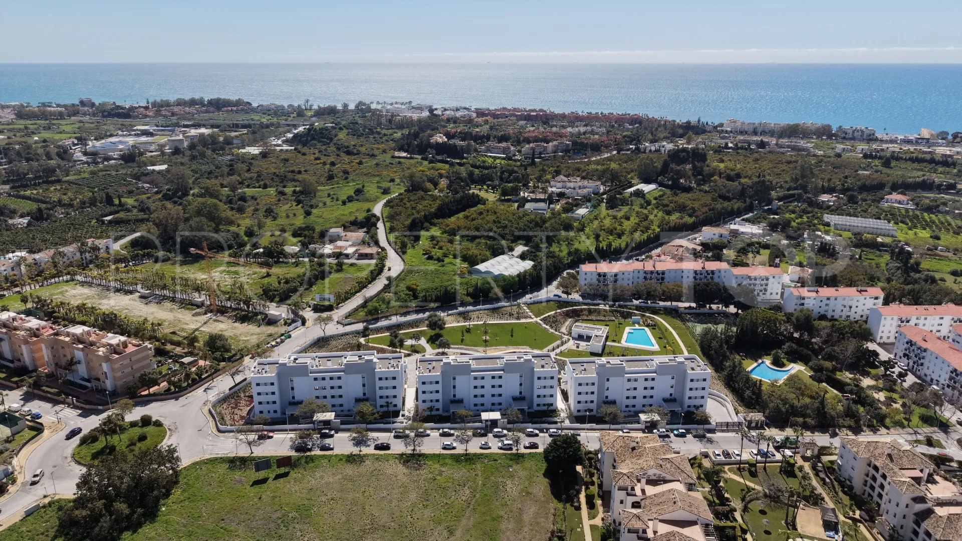For sale 2 bedrooms ground floor apartment in Estepona East