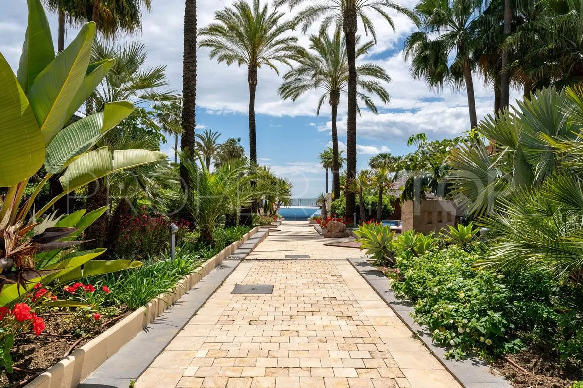 For sale duplex penthouse in Avda de Andalucia - Sierra de Estepona