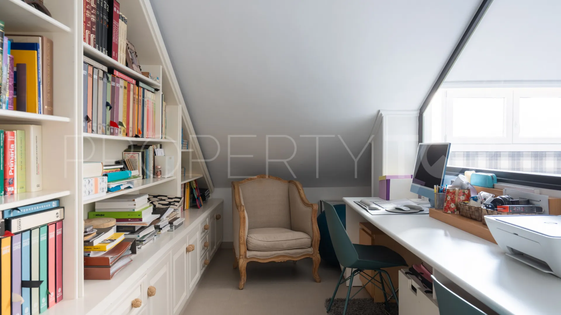 For sale house in Velez Malaga with 7 bedrooms