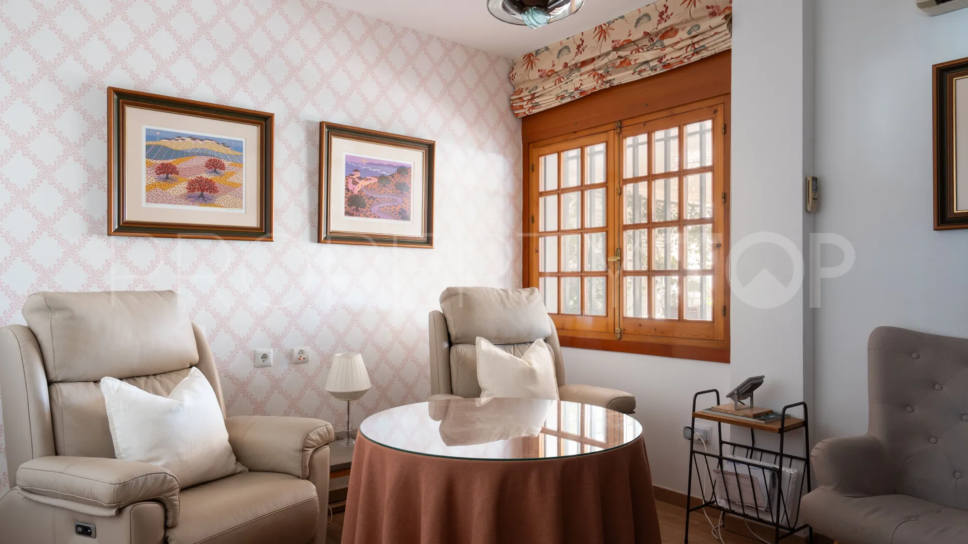 For sale house in Velez Malaga with 7 bedrooms