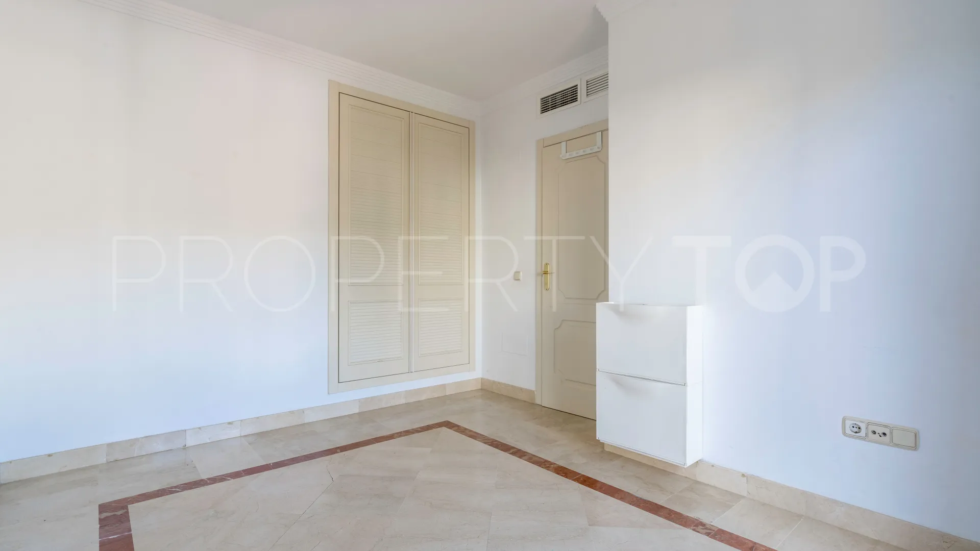 Semi detached house with 3 bedrooms for sale in Riviera del Sol