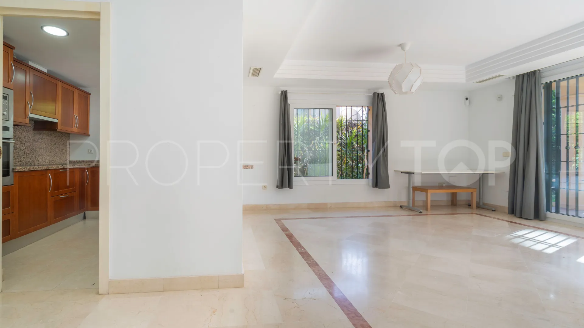 Semi detached house with 3 bedrooms for sale in Riviera del Sol