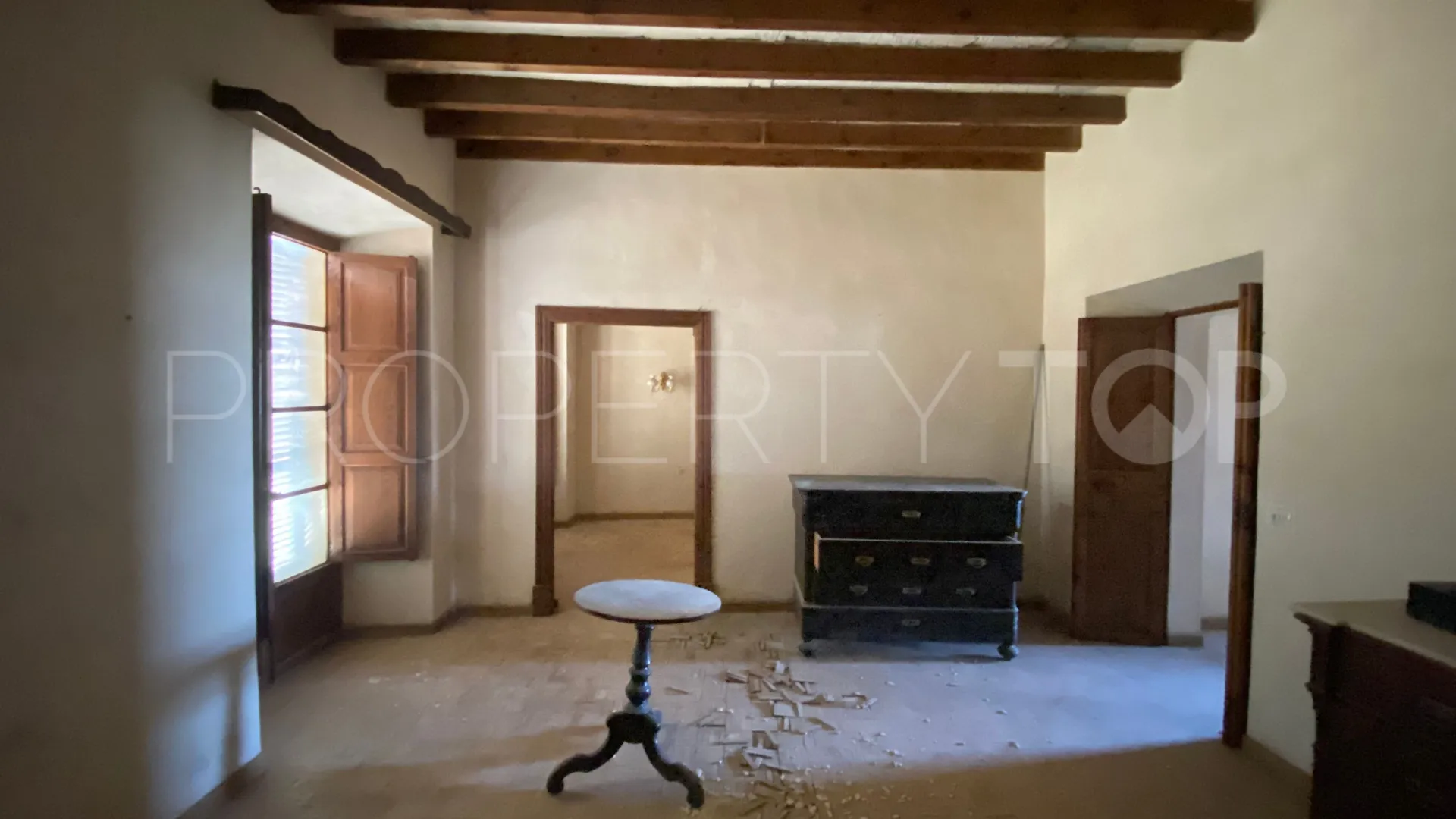 Buy town house in Alaro