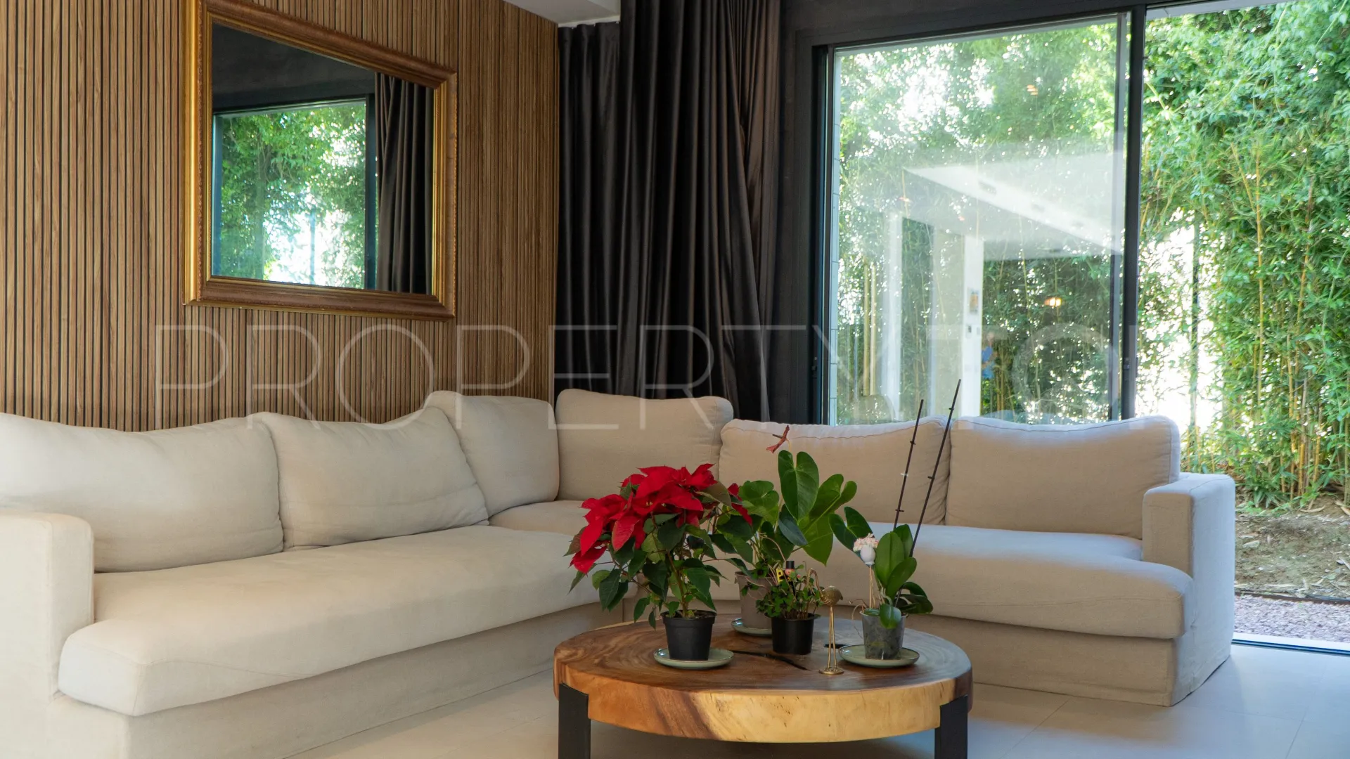 Buy Cala de Mijas villa