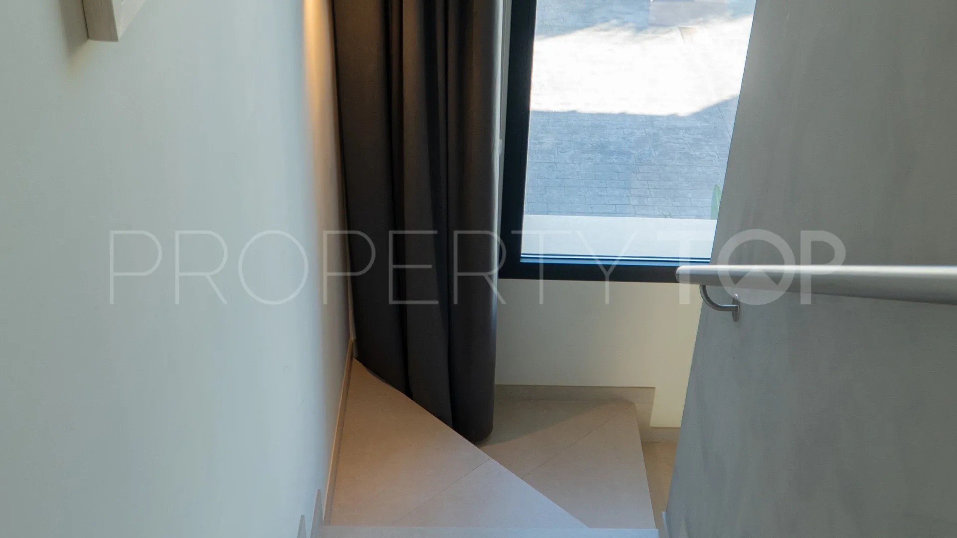 Buy Cala de Mijas villa