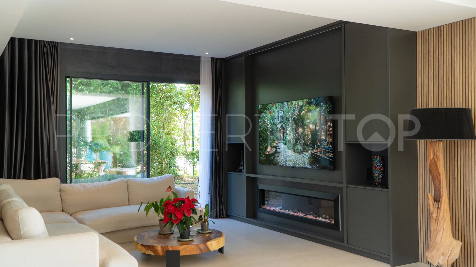Buy Cala de Mijas villa