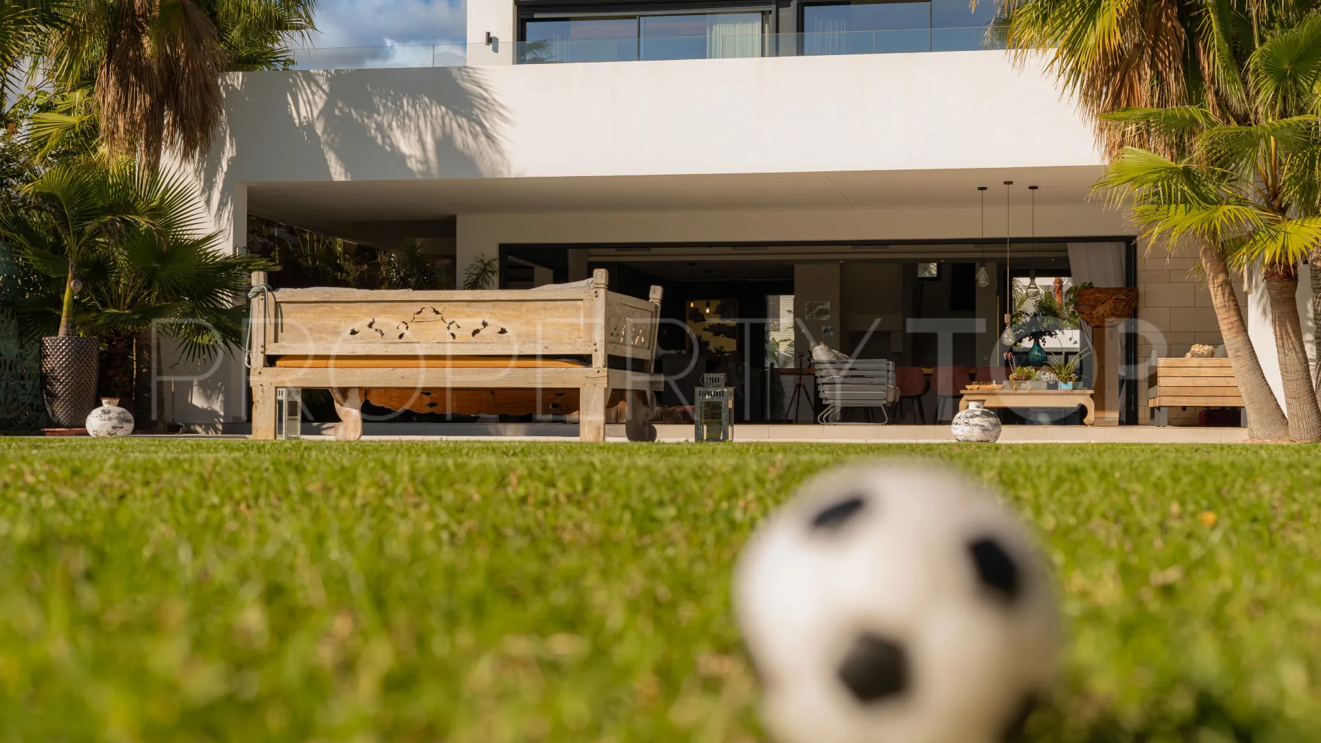 Buy Cala de Mijas villa