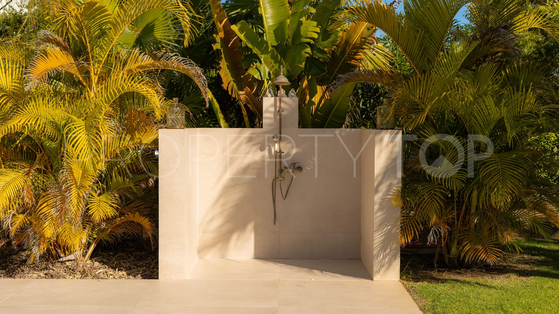 Buy Cala de Mijas villa