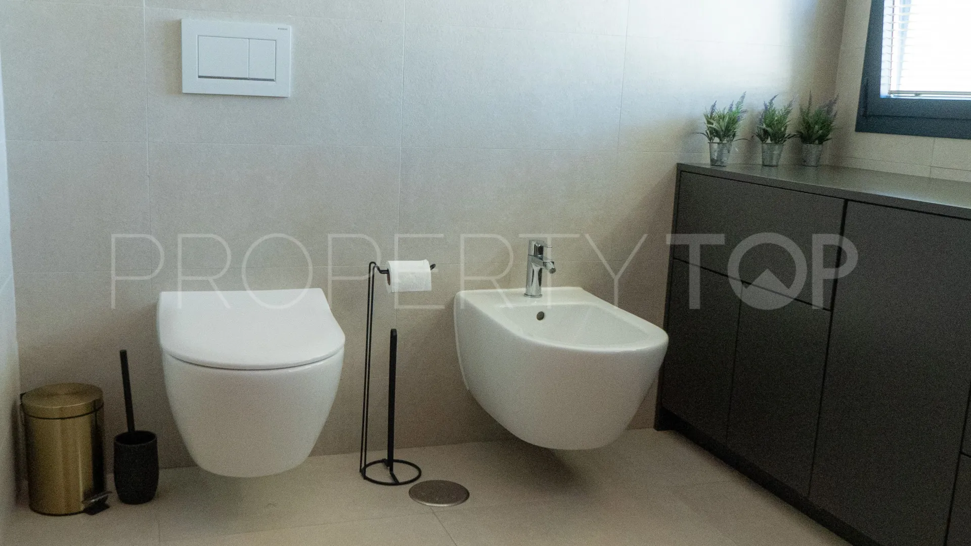 Buy Cala de Mijas villa