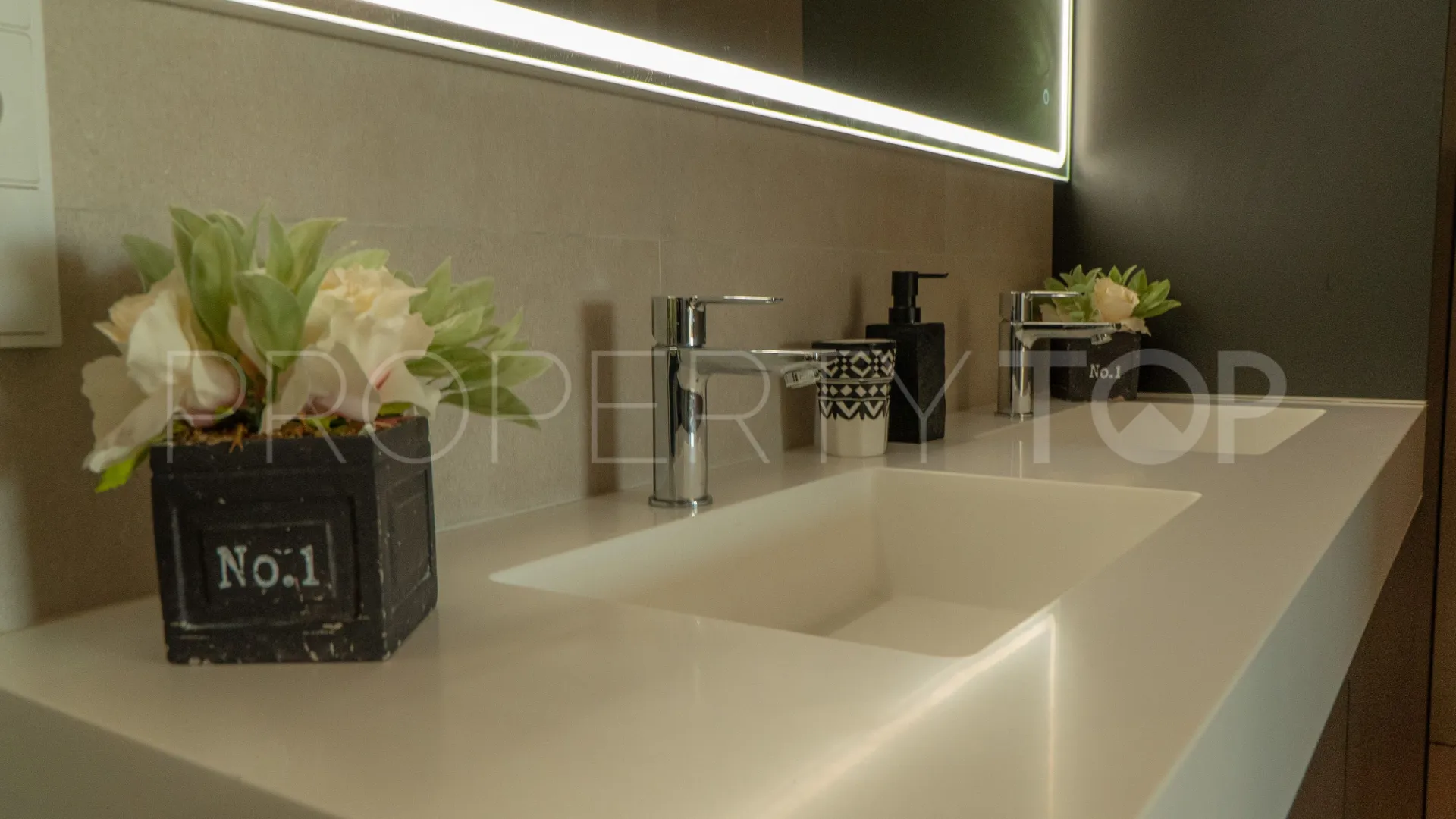 Buy Cala de Mijas villa
