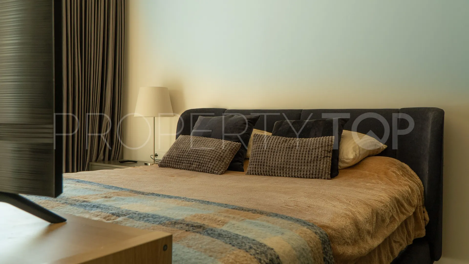 Buy Cala de Mijas villa