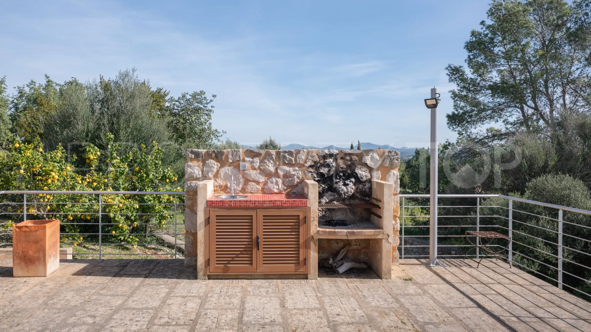 For sale villa in Petra with 7 bedrooms
