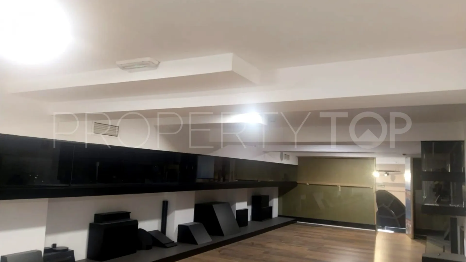 Commercial premises in Malaga for sale
