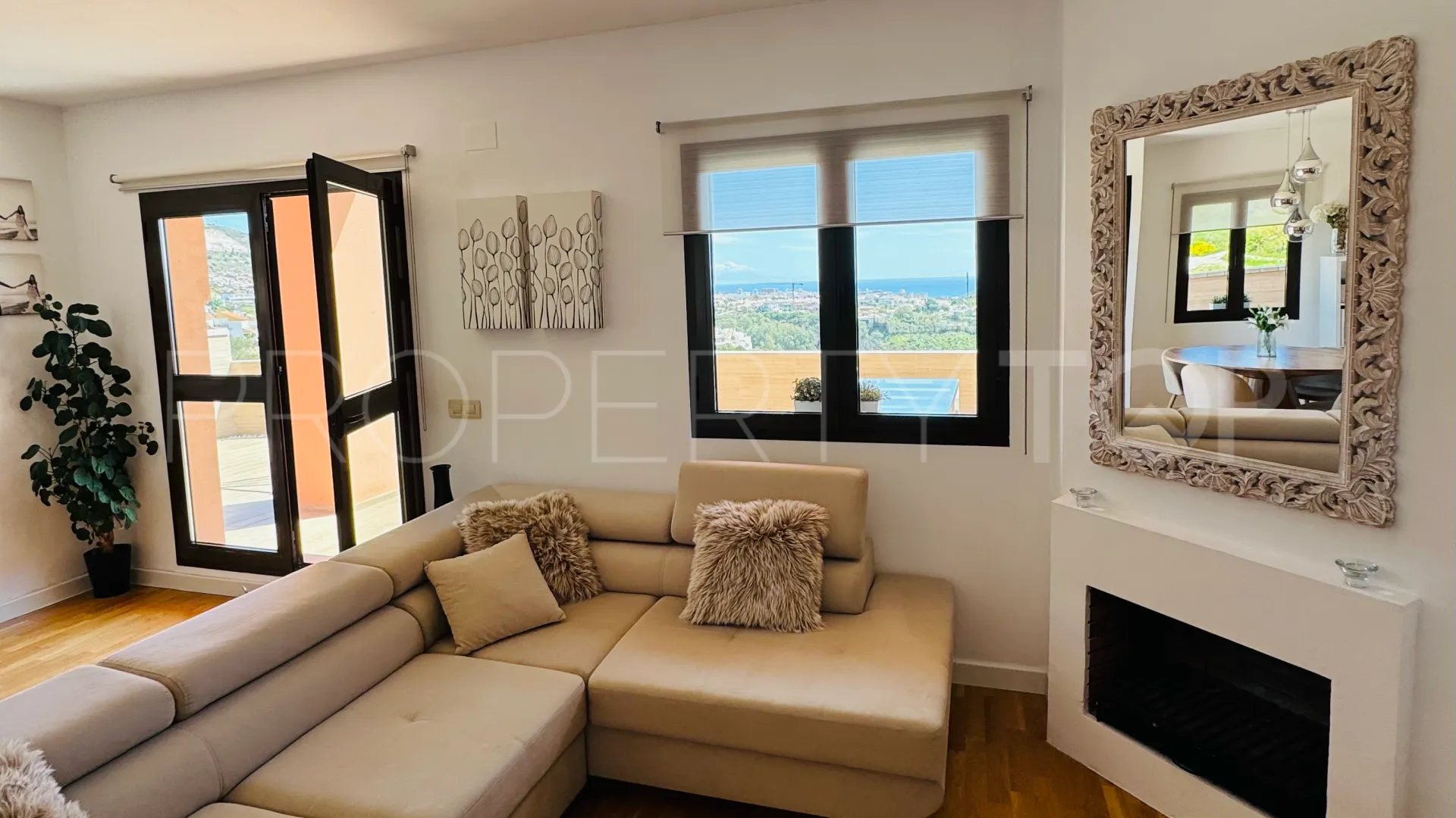 For sale chalet in Benalmadena Pueblo with 3 bedrooms