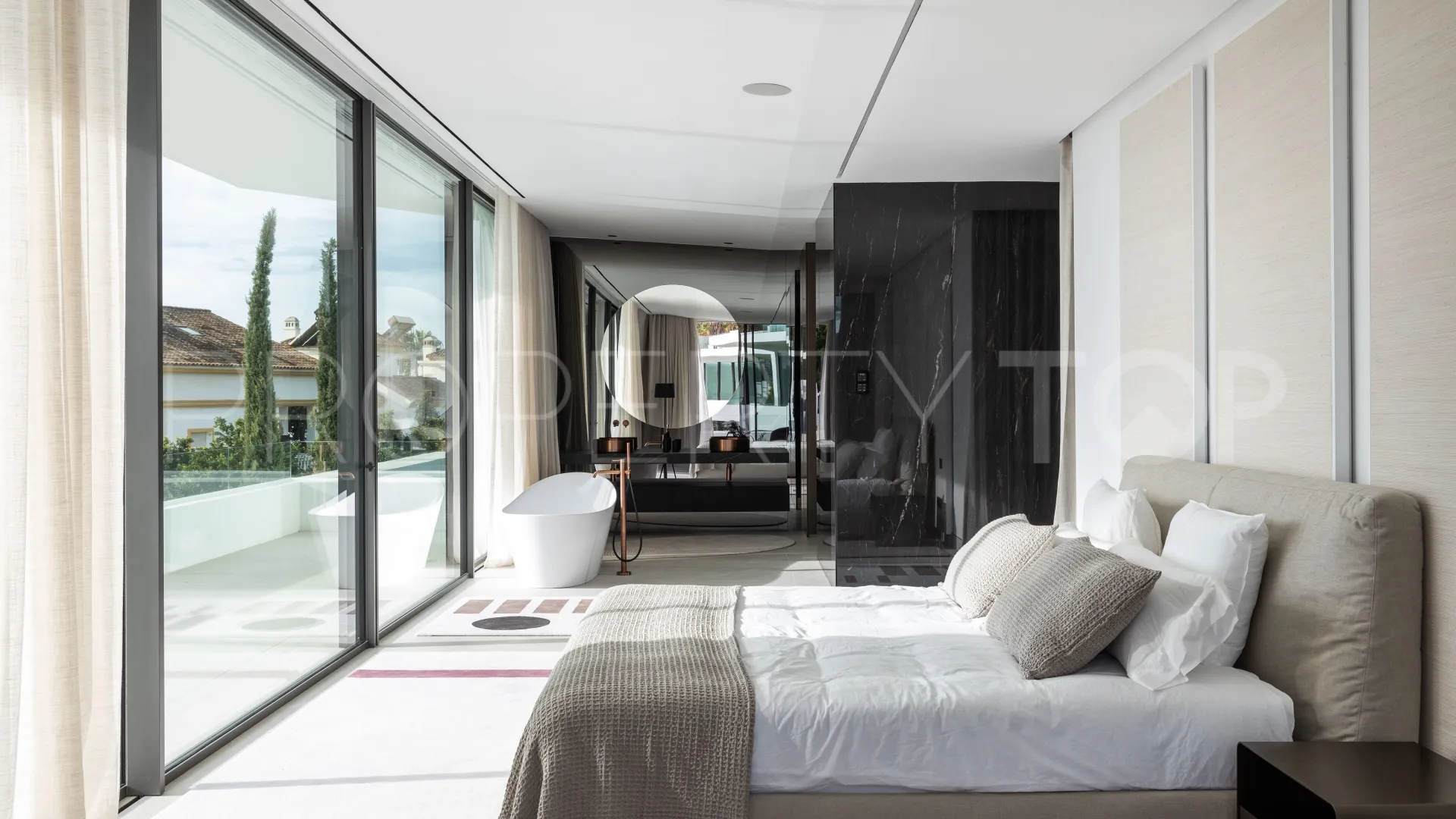 Villa en venta con 5 dormitorios en Marbella Golden Mile