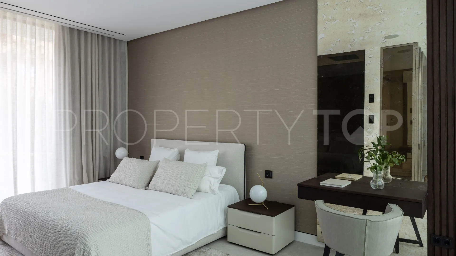 Villa en venta con 5 dormitorios en Marbella Golden Mile