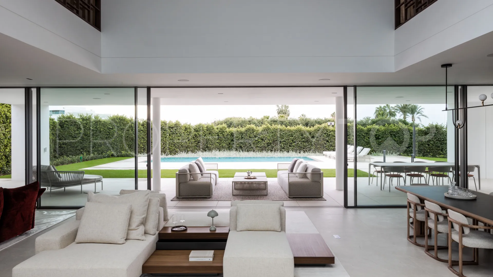 Villa en venta con 5 dormitorios en Marbella Golden Mile