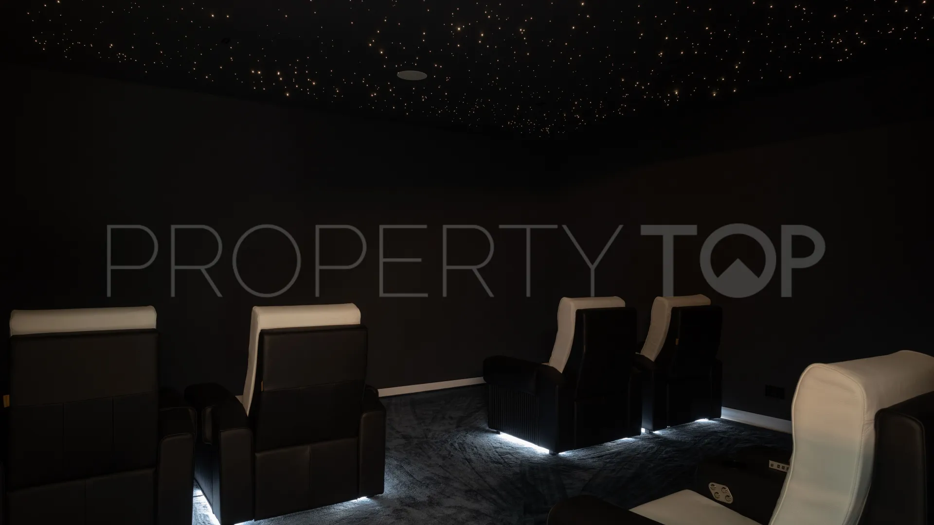 Villa en venta con 5 dormitorios en Marbella Golden Mile