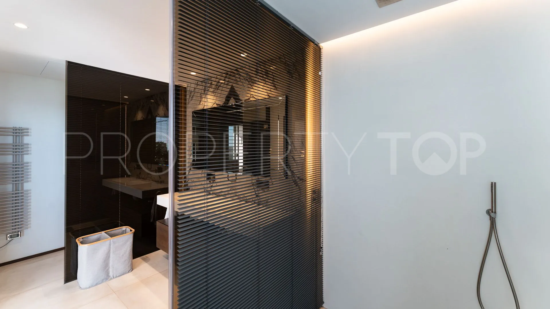 Los Arqueros, villa de 6 dormitorios en venta