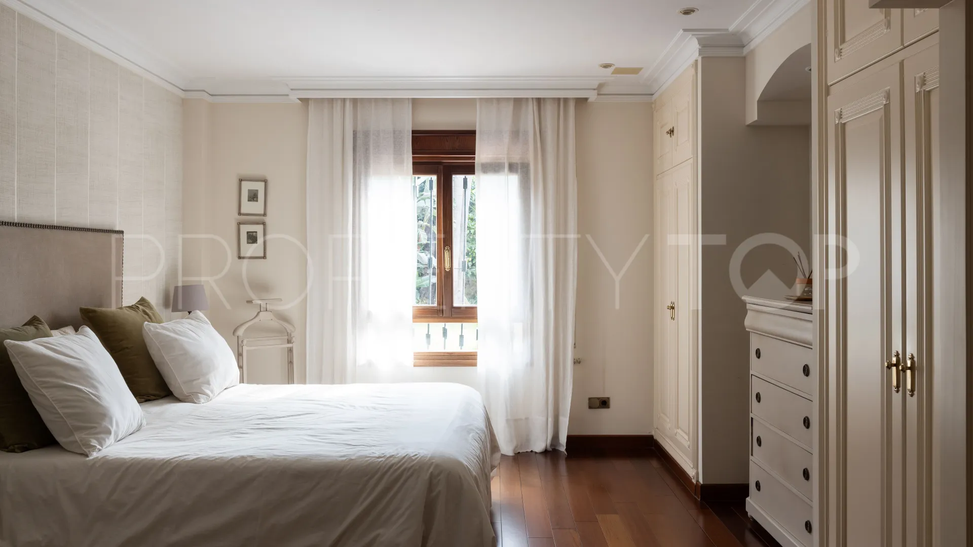 Malaga - Este, casa en venta de 6 dormitorios