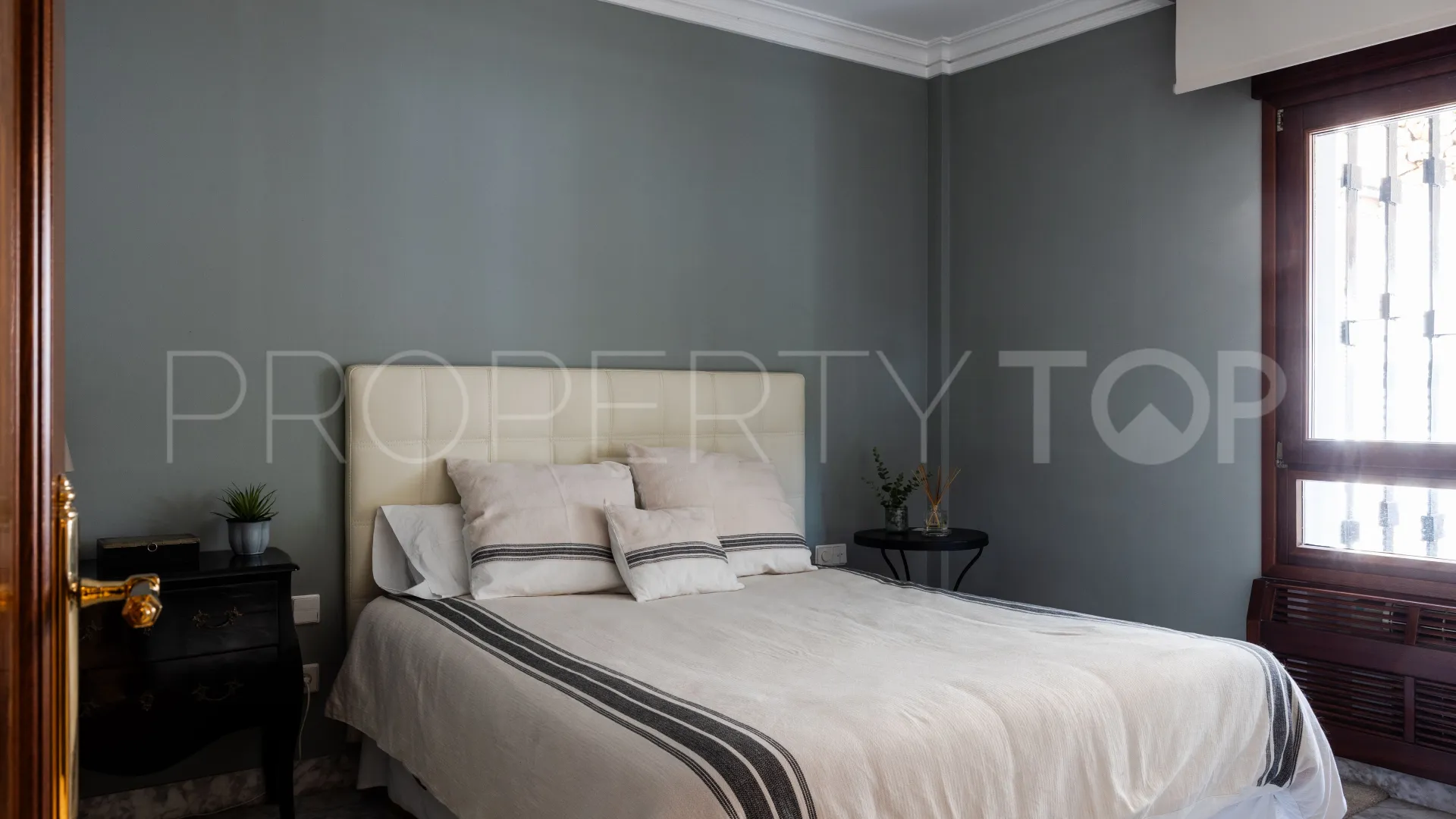 Malaga - Este, casa en venta de 6 dormitorios