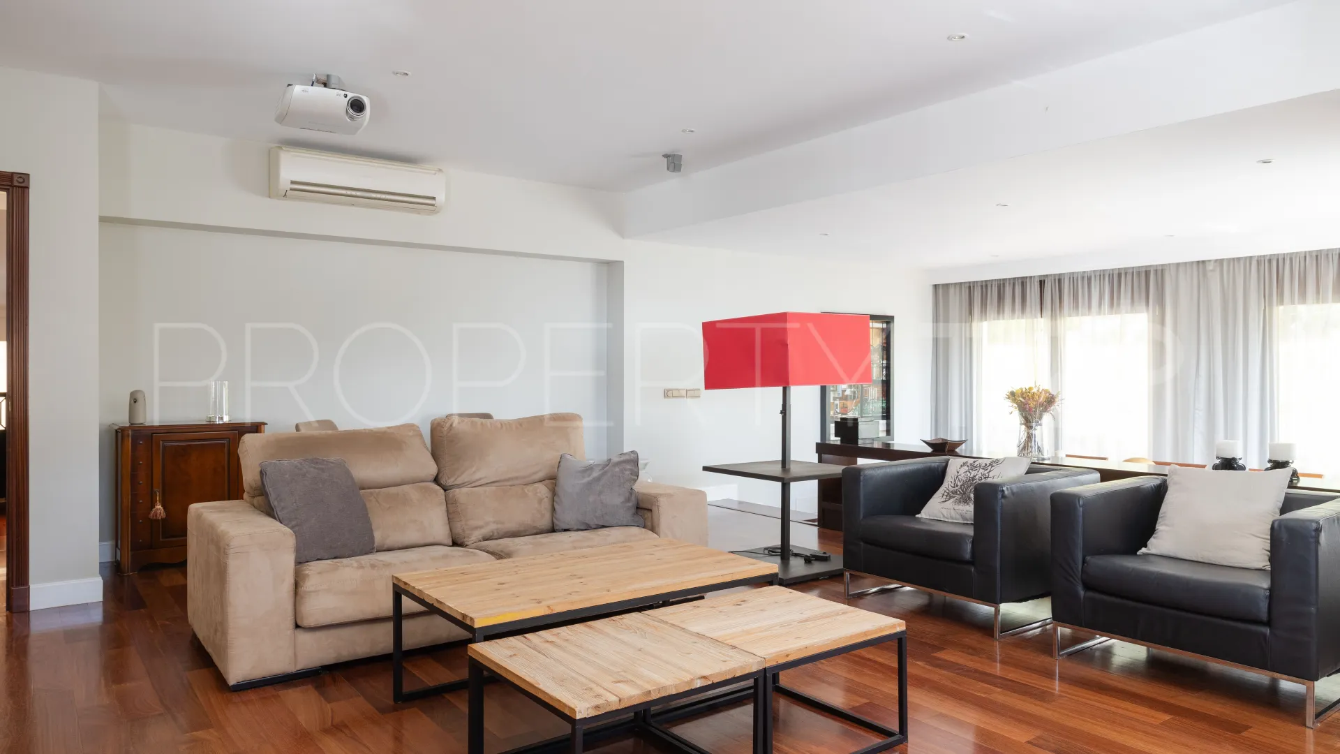 Malaga - Este, casa en venta de 6 dormitorios