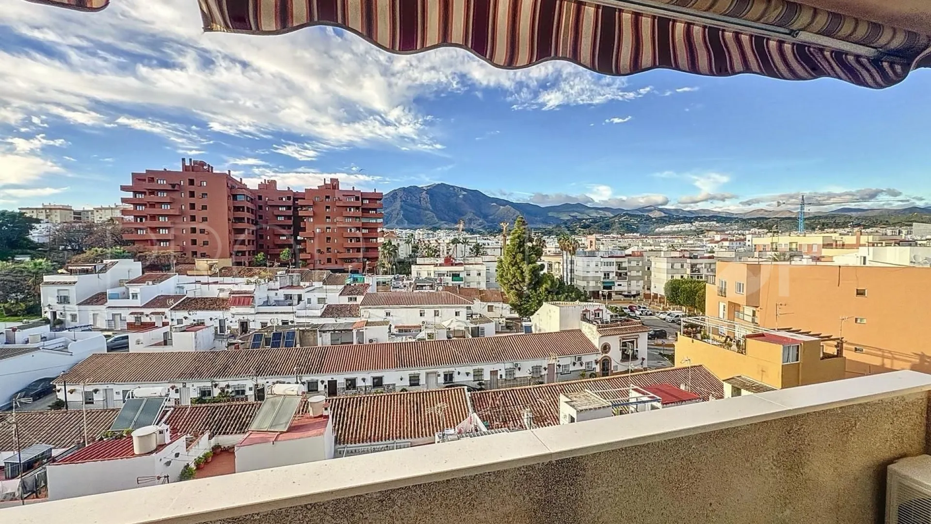 Penthouse for sale in Estepona Centre