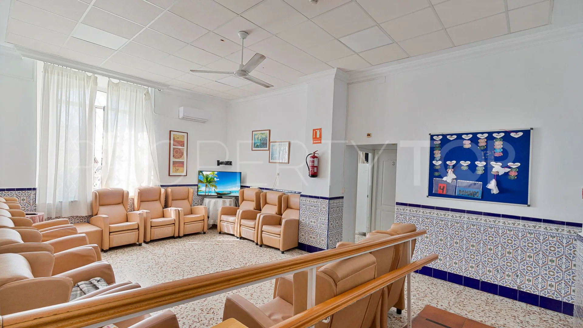 Puerto de la Torre, edificio singular a la venta