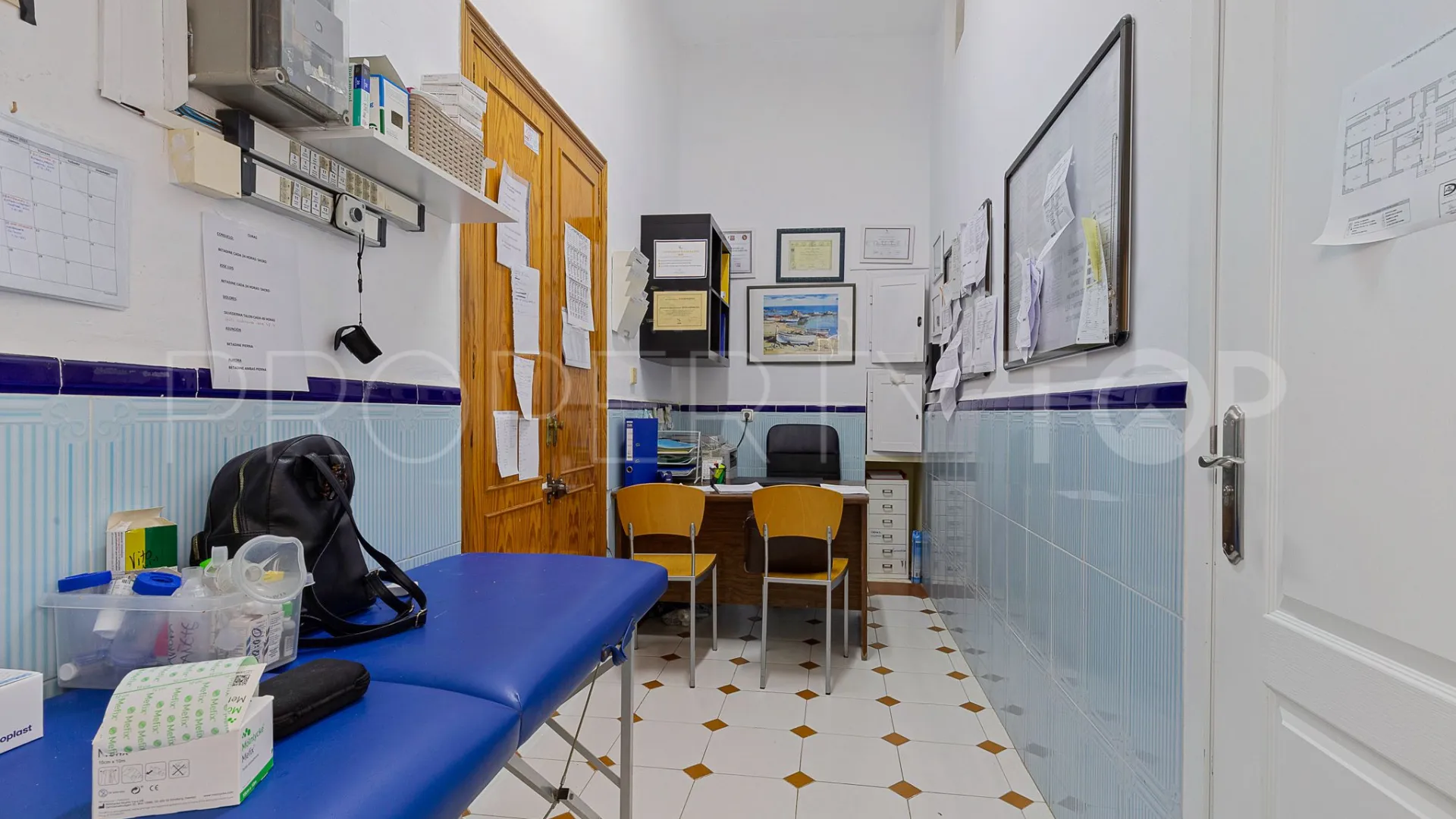 Puerto de la Torre, edificio singular a la venta