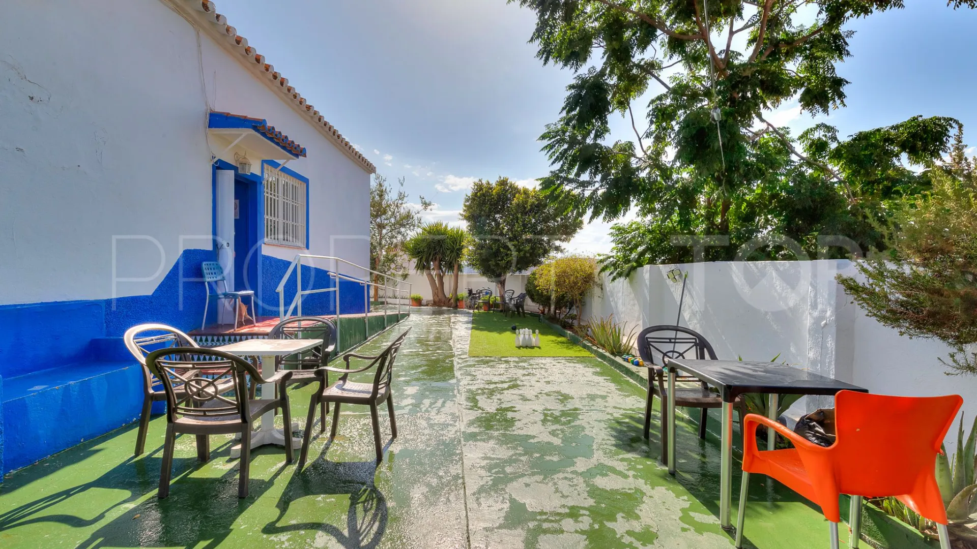 Puerto de la Torre, edificio singular a la venta