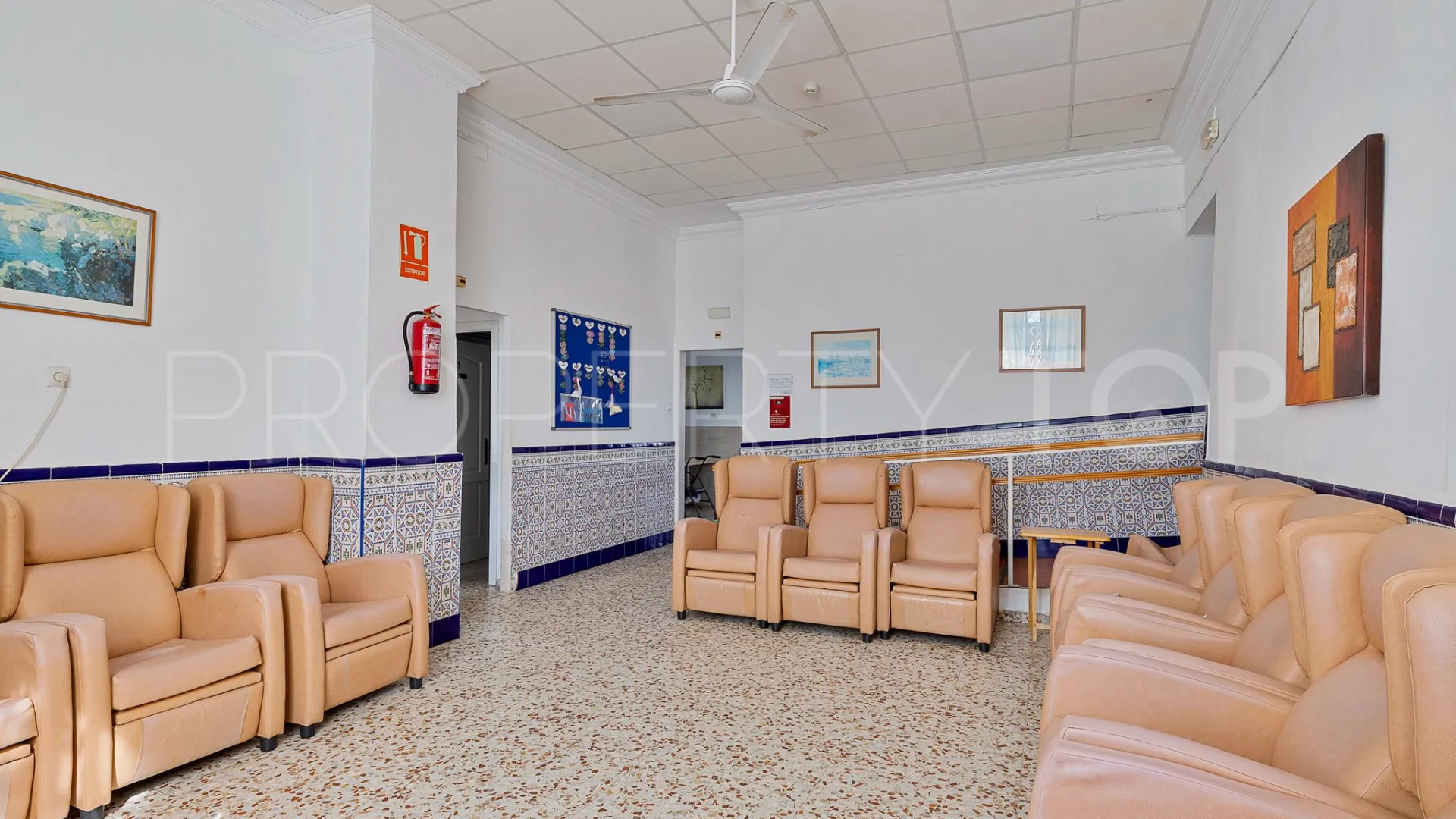 Puerto de la Torre, edificio singular a la venta